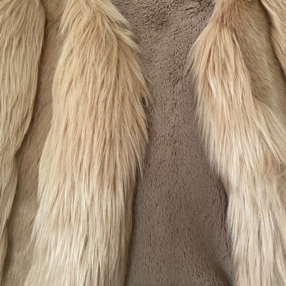 Code❤️ Faux Fur Womens Vest Sz L - Picture 7 of 8